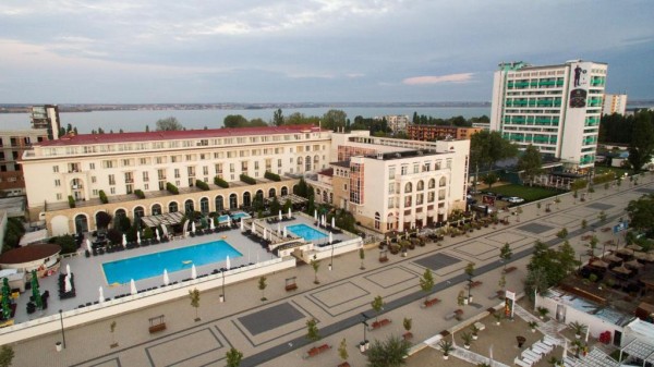 HOTEL IAKI